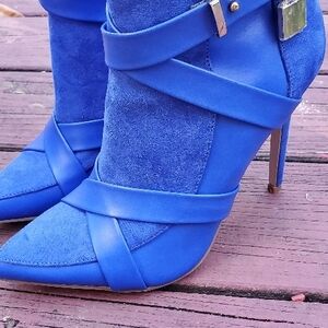 Stylish Blue Heeled Boots